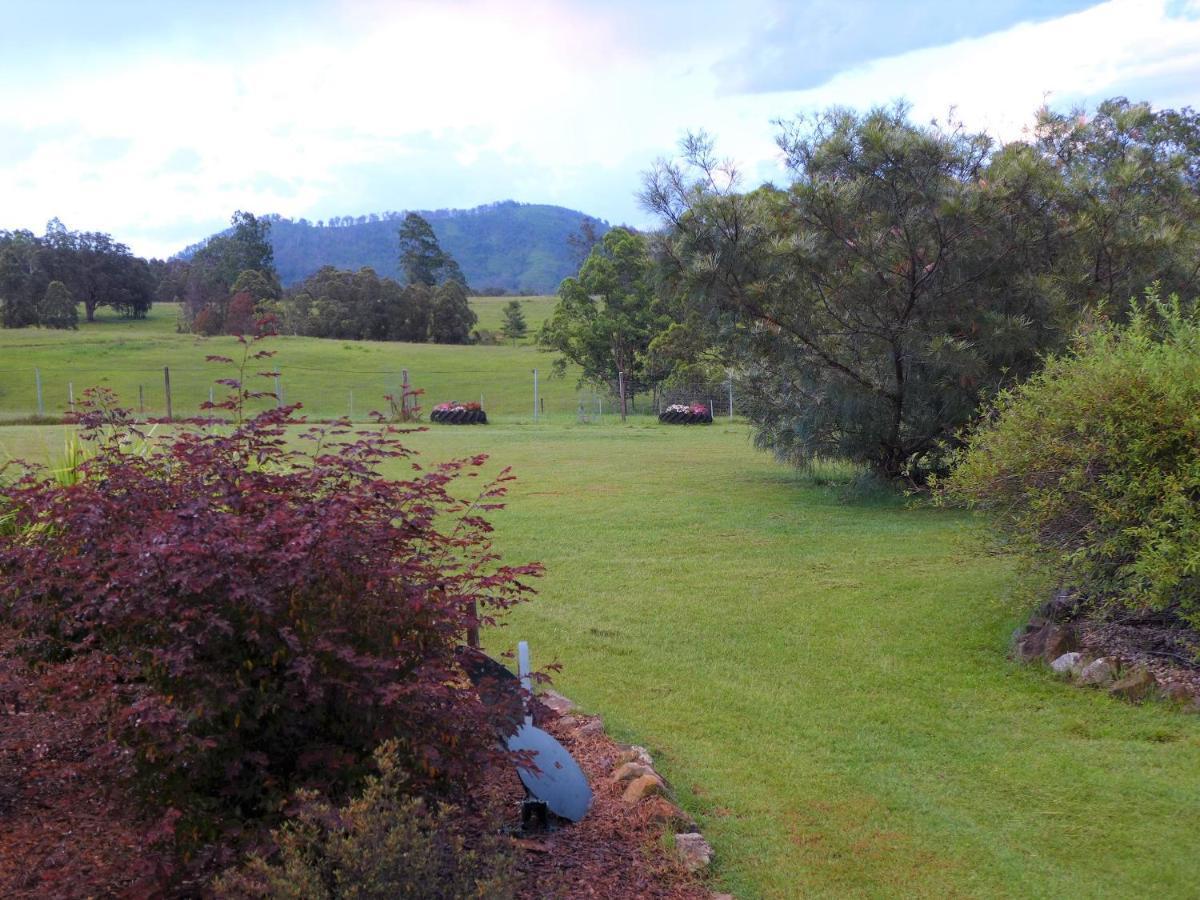 Rural Ambience With Netflix Apartment Mount George Exterior photo